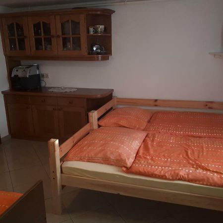 Fewo Ploesch Vlg. Maierhofer Apartment Lavamund Luaran gambar